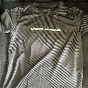 Boys UA shirt